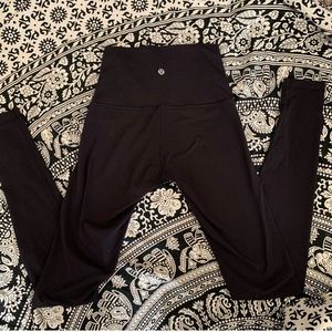 Like new Wonder Under Lulu Lemon Leggings